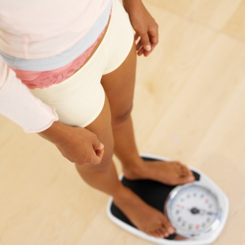 Want to lose weight? Step on the scale daily