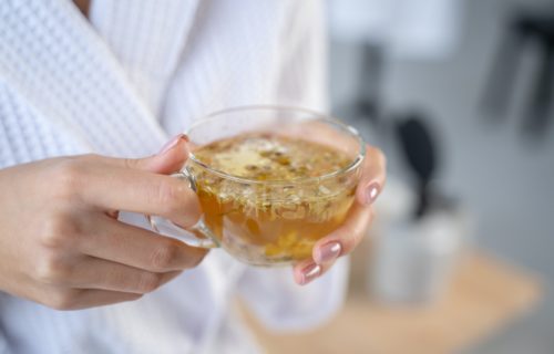 What Are The Top 7 Best Teas For Sore Throats, According To Reviews?